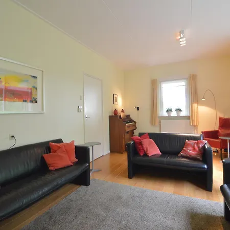 Relax, Explore, And Dine In Aalten, Cleaning Included *
